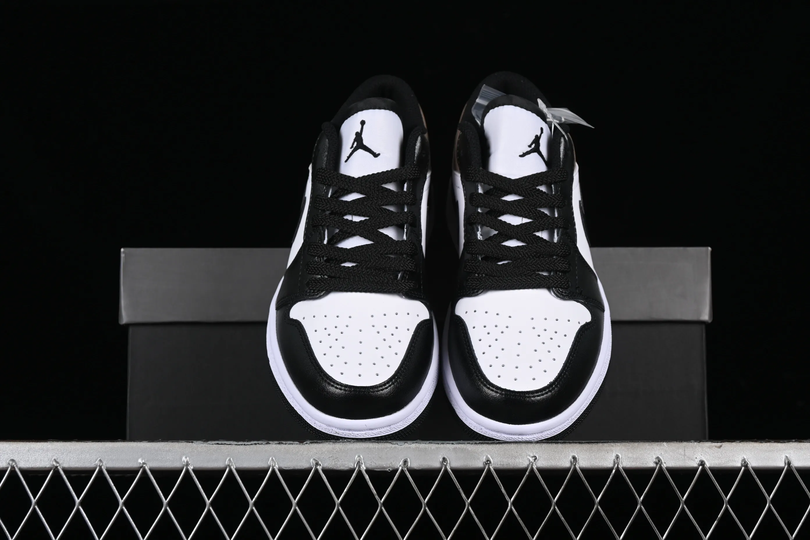 All categories Air Jordan Jordan series basketball shoes Air Jordan 1 Low cost-effective version Air Jordan 1 Low AJ1 Joe 1 Mocha Chestnut low-top retro basketball shoes 553558-132